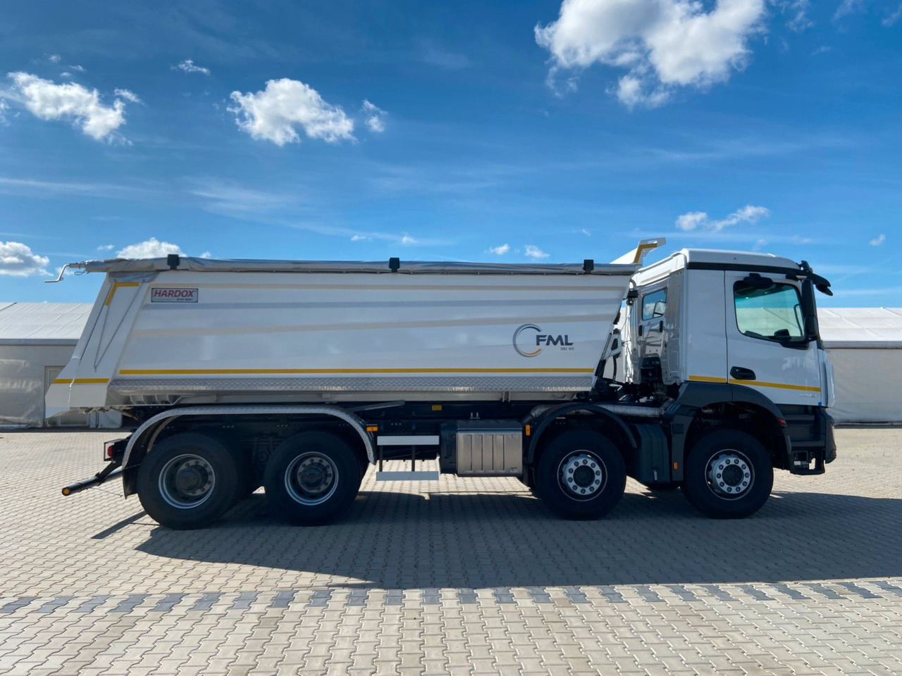 Mercedes-Benz Arocs 4243 8x4 FML KIPPER 20 M3 - Kipper vrachtwagen: afbeelding 3 Mercedes-Benz Arocs 4243 8x4 FML KIPPER 20 M3 - Kipper vrachtwagen: afbeelding 3
