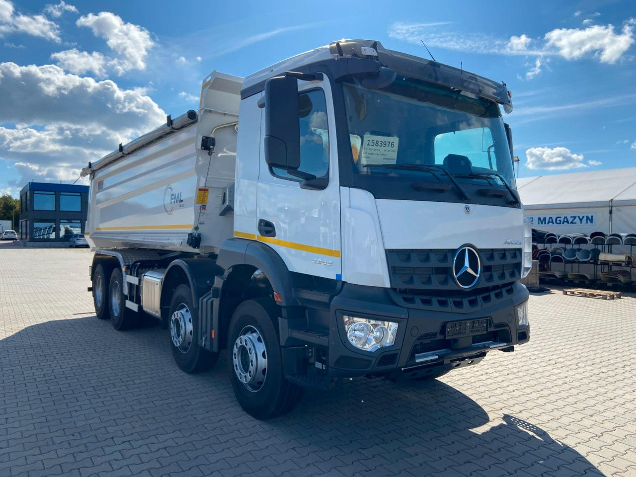 Mercedes-Benz Arocs 4243 8x4 FML KIPPER 20 M3 - Kipper vrachtwagen: afbeelding 1 Mercedes-Benz Arocs 4243 8x4 FML KIPPER 20 M3 - Kipper vrachtwagen: afbeelding 1