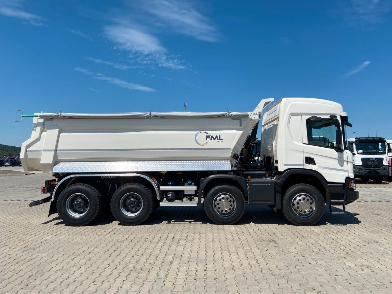 Scania P420 8x4 FML KIPPER - Kipper vrachtwagen: afbeelding 3 Scania P420 8x4 FML KIPPER - Kipper vrachtwagen: afbeelding 3