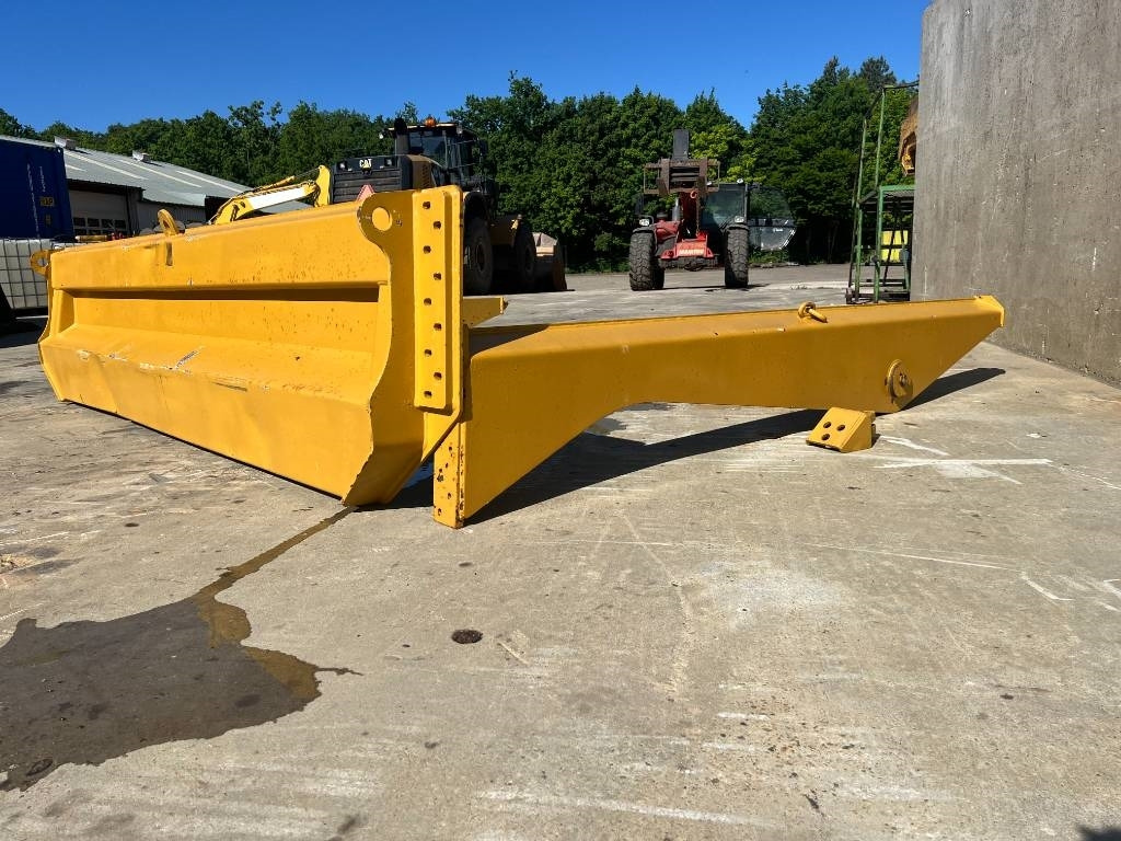 CAT TAILGATE CAT 735 - Laadklep: afbeelding 3 CAT TAILGATE CAT 735 - Laadklep: afbeelding 3