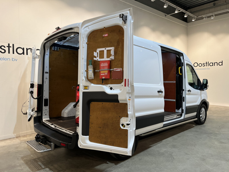 Ford Transit 350 2.0 TDCI L3H2 Trend 130 PK / Euro 6 / 220V / Airco / Cruise Control / Trekhaak / Camera - Gesloten bestelwagen: afbeelding 2 Ford Transit 350 2.0 TDCI L3H2 Trend 130 PK / Euro 6 / 220V / Airco / Cruise Control / Trekhaak / Camera - Gesloten bestelwagen: afbeelding 2