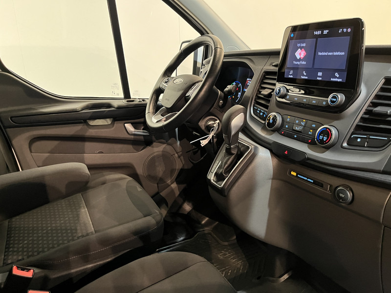 Ford Transit Custom 340 1.0 EcoBoost L1H1 PHEV Trend Automaat / Euro 6 / Servicebus / Sortimo Inrichting / Airco / Cruise Control / Camera / CarPlay / 3-Zits / 30.000 KM !! - Kleine bestelwagen: afbeelding 3 Ford Transit Custom 340 1.0 EcoBoost L1H1 PHEV Trend Automaat / Euro 6 / Servicebus / Sortimo Inrichting / Airco / Cruise Control / Camera / CarPlay / 3-Zits / 30.000 KM !! - Kleine bestelwagen: afbeelding 3