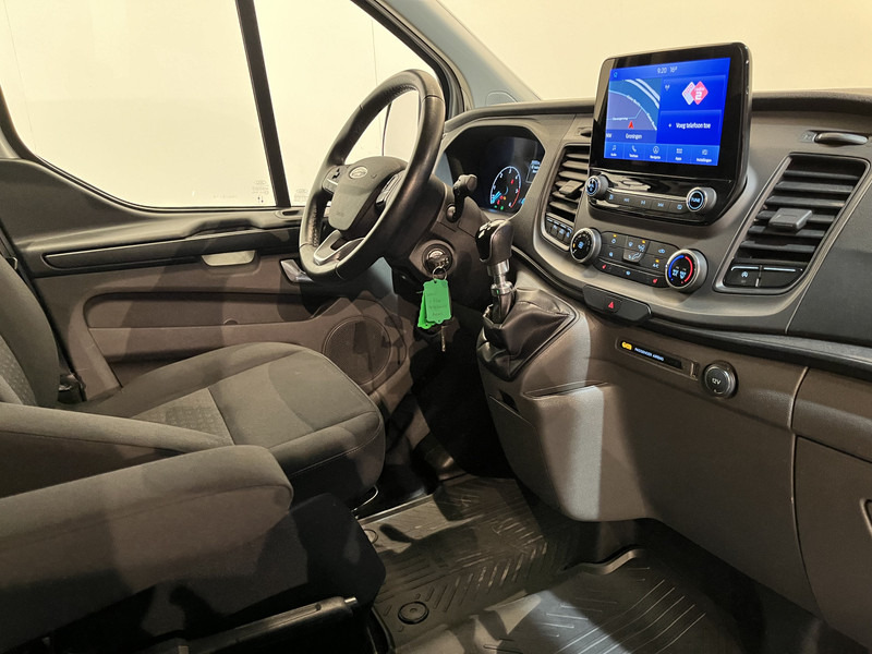 Ford Transit Custom 340 2.0 TDCI L1H1 Trend 130 PK Servicebus / Sortimo Inrichting / Euro 6 / Schuifdeur L + R / 220V. / Airco / Cruise Control / PDC / CarPlay / Trekhaak / Navigatie / - Kleine bestelwagen: afbeelding 3 Ford Transit Custom 340 2.0 TDCI L1H1 Trend 130 PK Servicebus / Sortimo Inrichting / Euro 6 / Schuifdeur L + R / 220V. / Airco / Cruise Control / PDC / CarPlay / Trekhaak / Navigatie / - Kleine bestelwagen: afbeelding 3