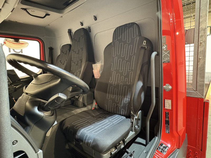 Mercedes-Benz Atego 824 BL Open Laadbak / 6 cil. Automaat / Airco / Cruise Control / 3 Zitplaatsen / 12.890 KM !! - Vrachtwagen met open laadbak: afbeelding 5 Mercedes-Benz Atego 824 BL Open Laadbak / 6 cil. Automaat / Airco / Cruise Control / 3 Zitplaatsen / 12.890 KM !! - Vrachtwagen met open laadbak: afbeelding 5