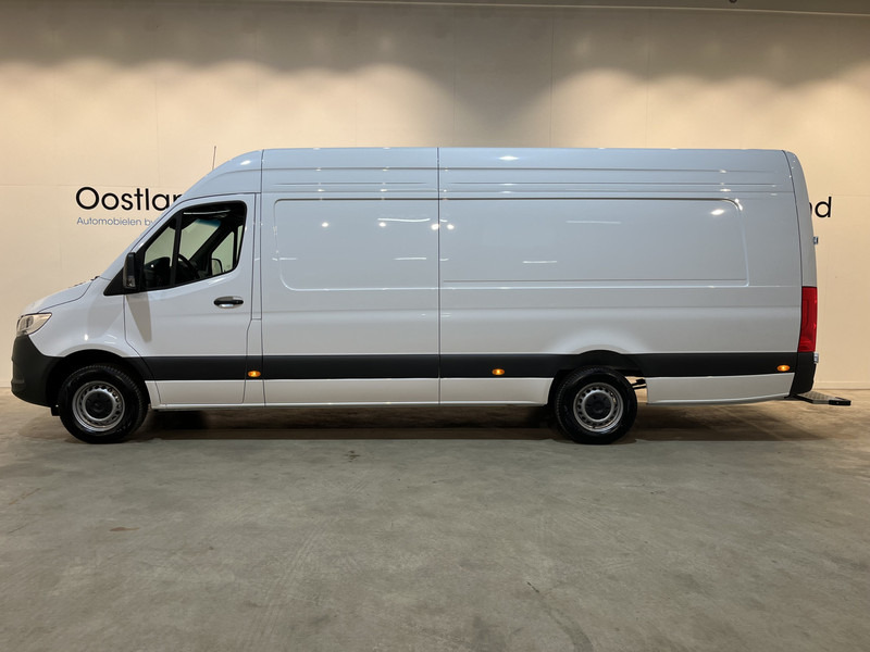 Mercedes-Benz Sprinter 315 CDI L4H2 RWD / Euro 6 / MBUX / Airco / Cruise Control / Camera / CarPlay / Navigatie / 3.300 KM !! / BPM VRIJ !! - Gesloten bestelwagen: afbeelding 5 Mercedes-Benz Sprinter 315 CDI L4H2 RWD / Euro 6 / MBUX / Airco / Cruise Control / Camera / CarPlay / Navigatie / 3.300 KM !! / BPM VRIJ !! - Gesloten bestelwagen: afbeelding 5