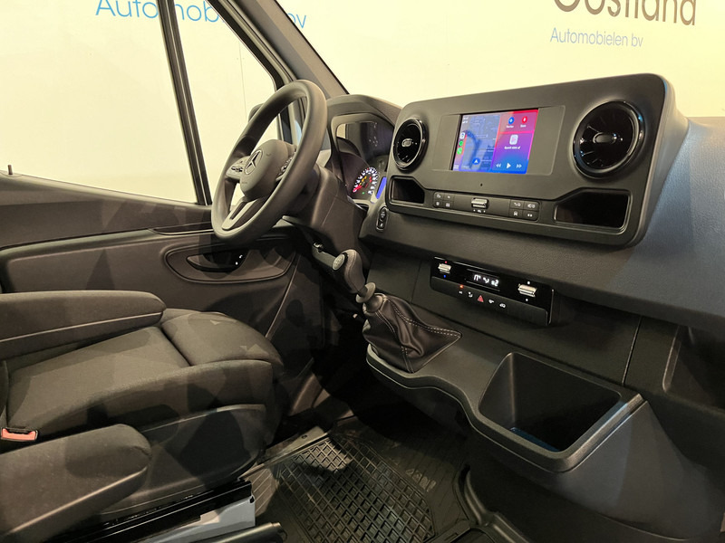 Mercedes-Benz Sprinter 315 CDI L4H2 RWD / Euro 6 / MBUX / Airco / Cruise Control / Camera / CarPlay / Navigatie / 3.300 KM !! / BPM VRIJ !! - Gesloten bestelwagen: afbeelding 3 Mercedes-Benz Sprinter 315 CDI L4H2 RWD / Euro 6 / MBUX / Airco / Cruise Control / Camera / CarPlay / Navigatie / 3.300 KM !! / BPM VRIJ !! - Gesloten bestelwagen: afbeelding 3