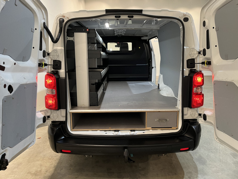 Opel Vivaro 2.0 CDTI L3H1 150 PK Servicebus / Inrichting / Euro 6 / Airco / Cruise Control / Camera / Trekhaak / CarPlay / Navigatie / 3-Zits / - Kleine bestelwagen: afbeelding 5 Opel Vivaro 2.0 CDTI L3H1 150 PK Servicebus / Inrichting / Euro 6 / Airco / Cruise Control / Camera / Trekhaak / CarPlay / Navigatie / 3-Zits / - Kleine bestelwagen: afbeelding 5