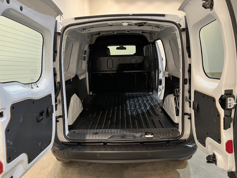 Renault Kangoo 1.5 dCi Maxi Automaat / Euro 6 / Airco / Cruise Control / Camera / 68.000 KM !! - Kleine bestelwagen: afbeelding 5 Renault Kangoo 1.5 dCi Maxi Automaat / Euro 6 / Airco / Cruise Control / Camera / 68.000 KM !! - Kleine bestelwagen: afbeelding 5
