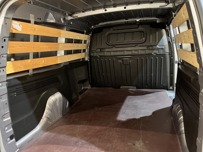 Kleine bestelwagen Toyota PROACE CITY 1.5 D-4D Live Long 130 PK / Euro 6 / Airco / Cruise Control / PDC / CarPlay / Navigatie / Trekhaak /: afbeelding 13