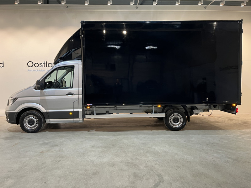 Volkswagen Crafter 35 2.0 TDI 140 pk Bakwagen 2.41 Mtr. H / Meubelbak / Euro 6 / Airco / Cruise Control / CarPlay / 23.400 KM !! - Bestelwagen gesloten laadbak: afbeelding 2 Volkswagen Crafter 35 2.0 TDI 140 pk Bakwagen 2.41 Mtr. H / Meubelbak / Euro 6 / Airco / Cruise Control / CarPlay / 23.400 KM !! - Bestelwagen gesloten laadbak: afbeelding 2