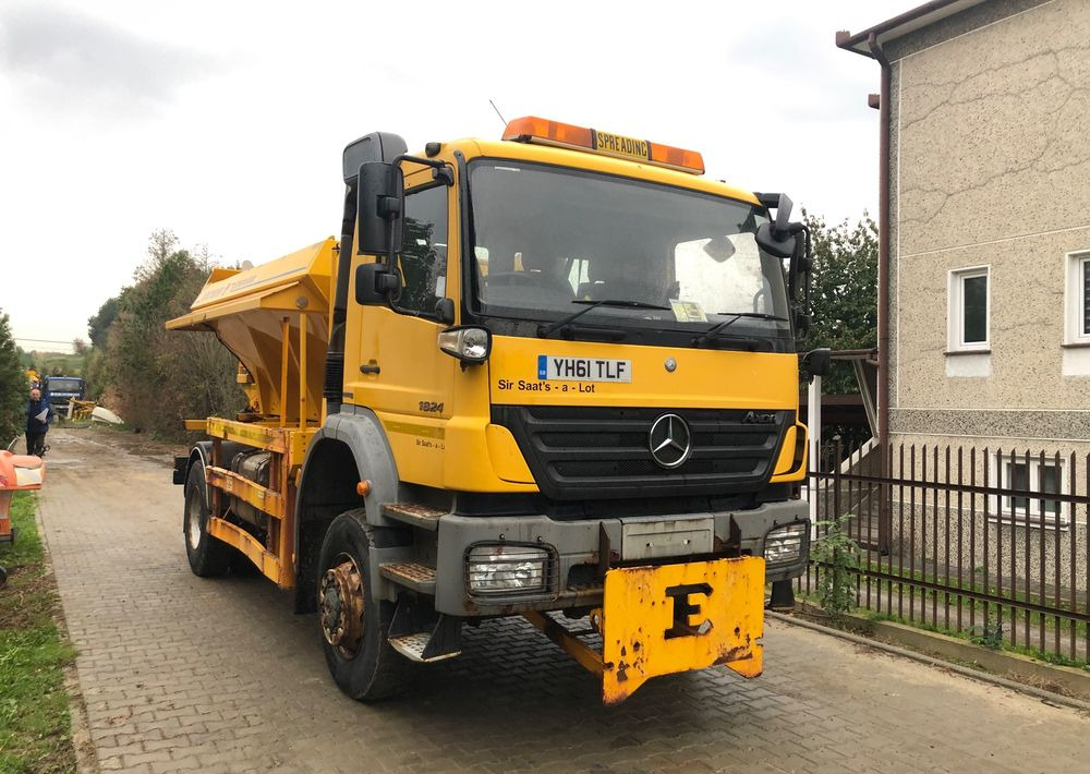 Leasing  Mercedes-Benz Axor 1824 4x4 piaskarka solarka econ pług 2011 e5 Mercedes-Benz Axor 1824 4x4 piaskarka solarka econ pług 2011 e5: afbeelding 19