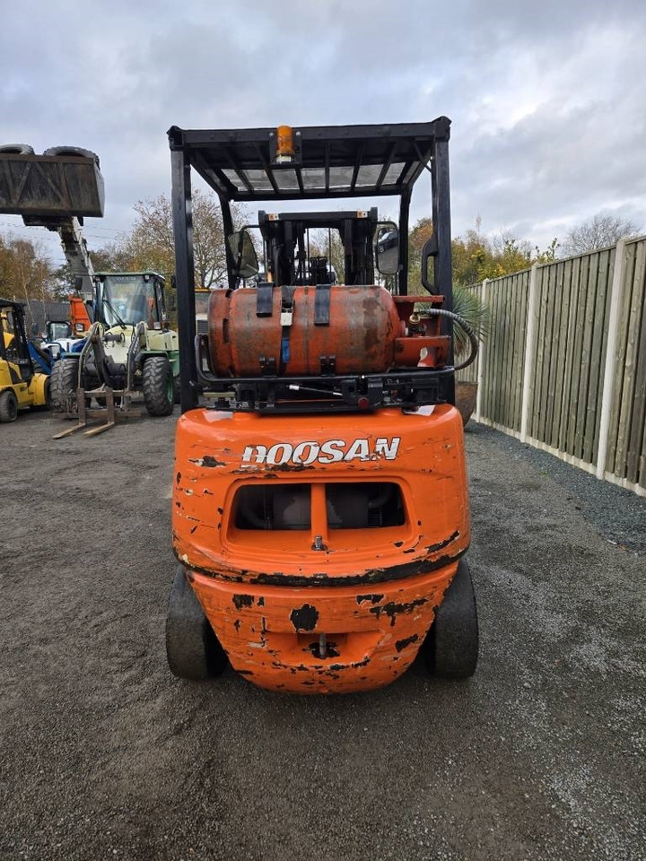 Doosan G 25 E-5 - LPG heftruck: afbeelding 3 Doosan G 25 E-5 - LPG heftruck: afbeelding 3