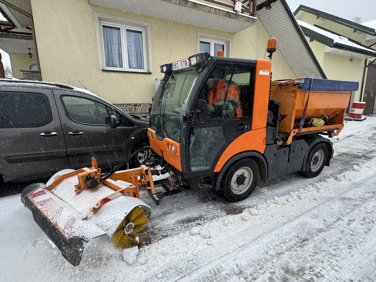 MULTICAR Hako Tremo 4x4 wywrotka Polewaczka zamiatarka pług posypywarka snow schnee - Kipper vrachtwagen: afbeelding 1 MULTICAR Hako Tremo 4x4 wywrotka Polewaczka zamiatarka pług posypywarka snow schnee - Kipper vrachtwagen: afbeelding 1