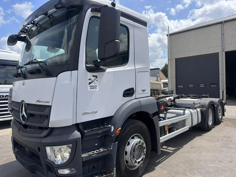 Mercedes-Benz Antos 2543 Hyva - Haakarmsysteem vrachtwagen: afbeelding 1 Mercedes-Benz Antos 2543 Hyva - Haakarmsysteem vrachtwagen: afbeelding 1