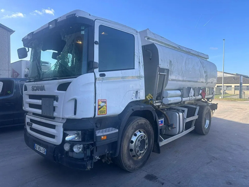 Scania P270 Accident - Tankwagen: afbeelding 1 Scania P270 Accident - Tankwagen: afbeelding 1
