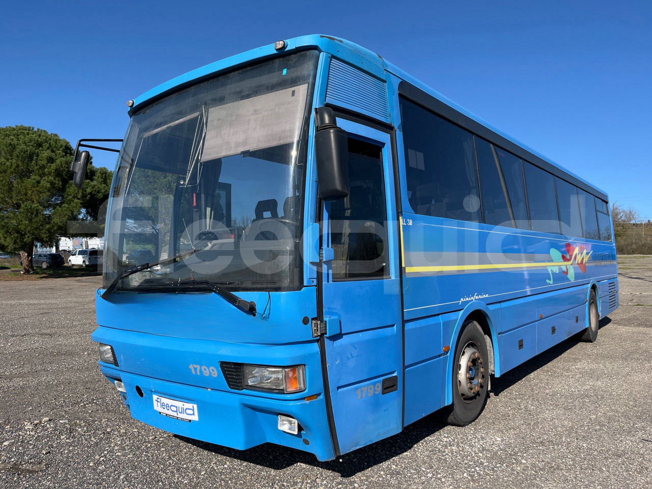 De Simon Starbus - Touringcar: afbeelding 4 De Simon Starbus - Touringcar: afbeelding 4