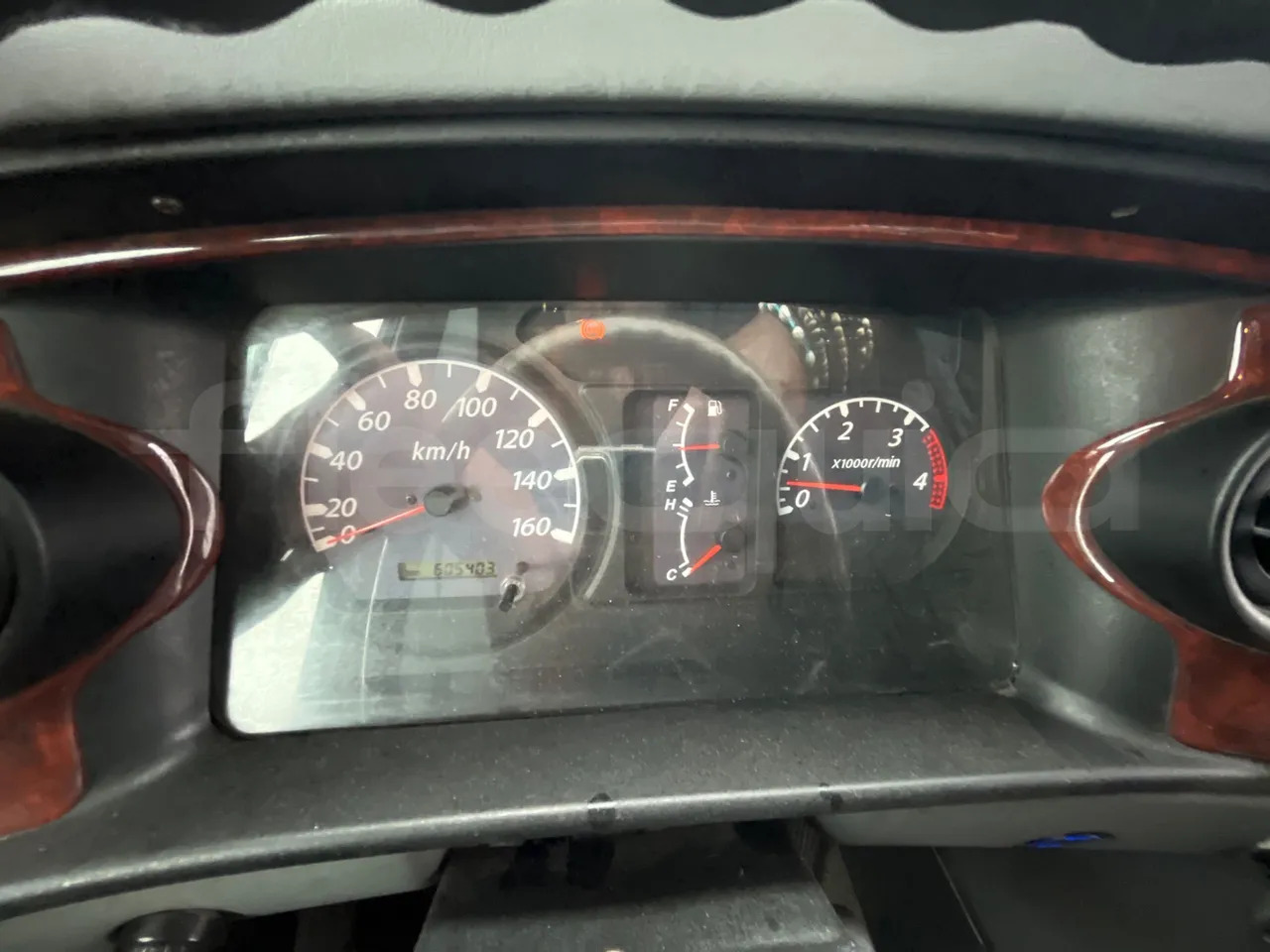 Isuzu Turquoise - Touringcar: afbeelding 3 Isuzu Turquoise - Touringcar: afbeelding 3