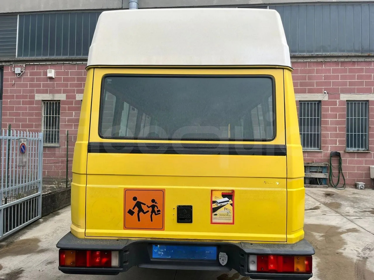 Iveco A45E10 - Schoolbus: afbeelding 4 Iveco A45E10 - Schoolbus: afbeelding 4