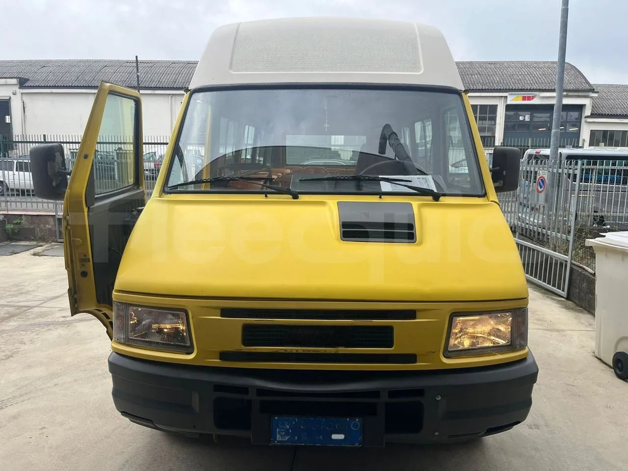 Schoolbus Iveco A45E10: afbeelding 1