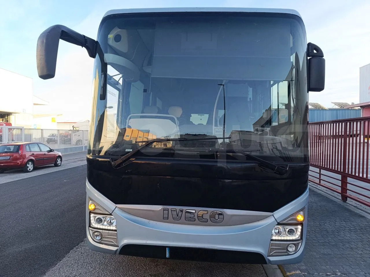 Iveco Crossway - Touringcar: afbeelding 2 Iveco Crossway - Touringcar: afbeelding 2