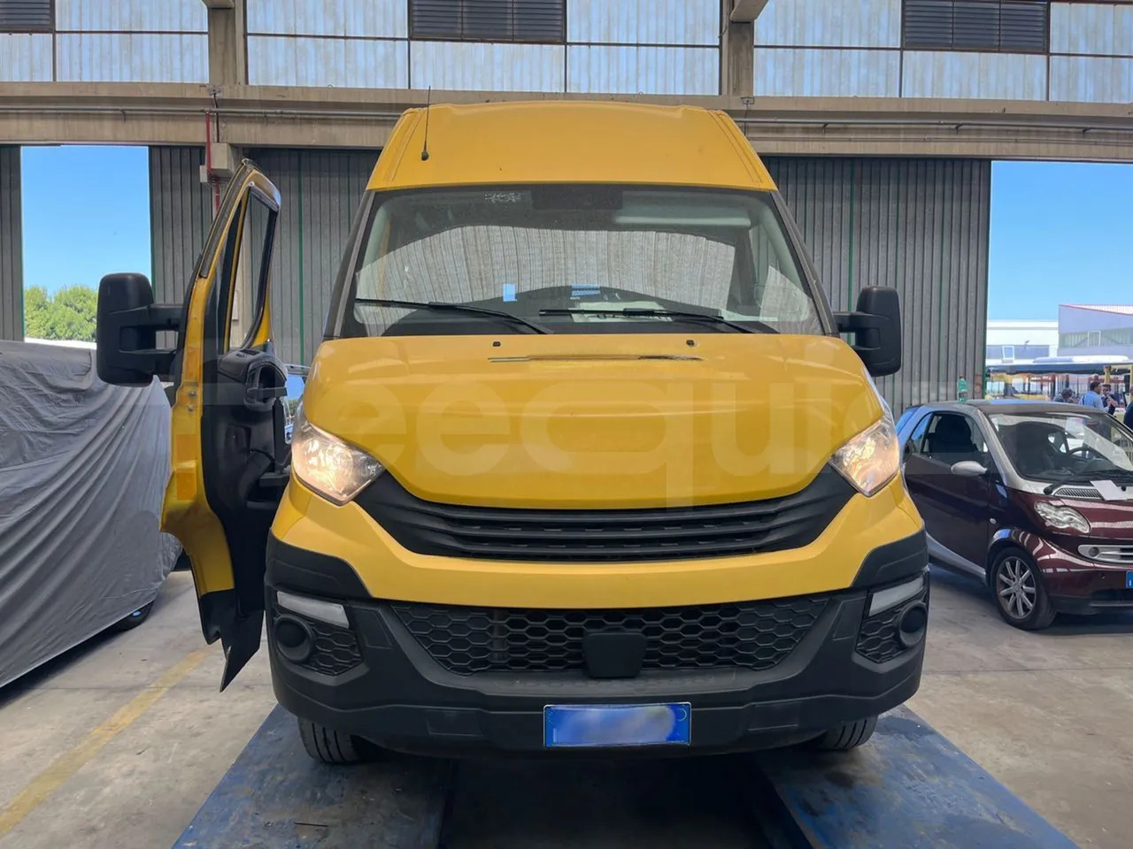 Iveco Daily - Schoolbus: afbeelding 2 Iveco Daily - Schoolbus: afbeelding 2