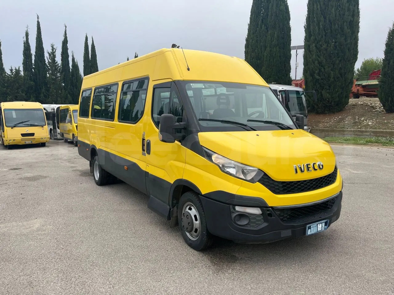 Schoolbus Iveco Daily: afbeelding 1