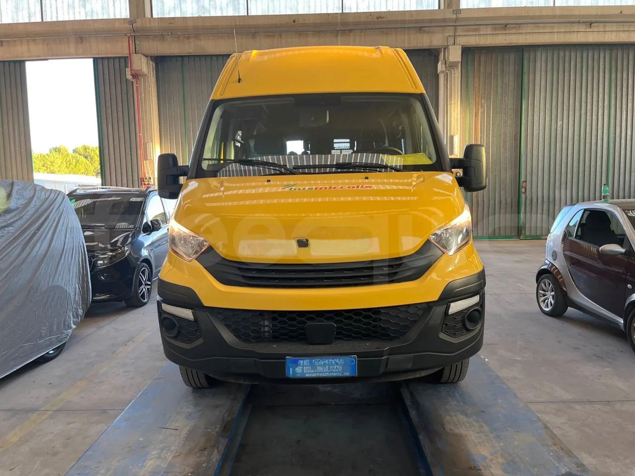 Iveco Daily - Schoolbus: afbeelding 2 Iveco Daily - Schoolbus: afbeelding 2