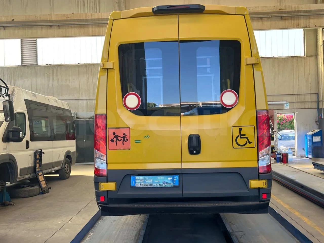 Iveco Daily - Schoolbus: afbeelding 5 Iveco Daily - Schoolbus: afbeelding 5