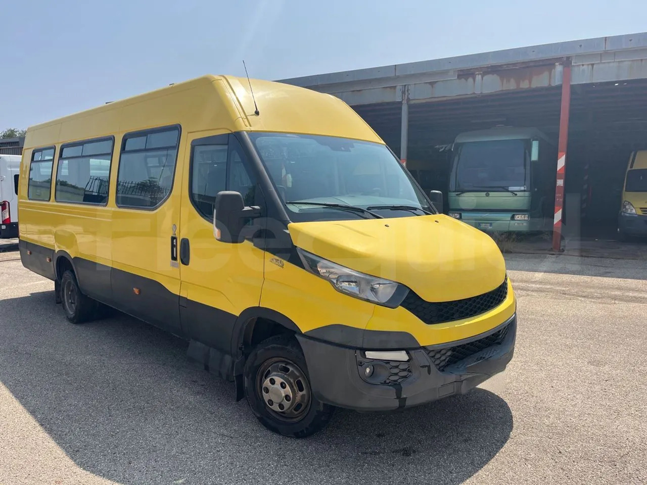 Iveco Daily - Schoolbus: afbeelding 1 Iveco Daily - Schoolbus: afbeelding 1