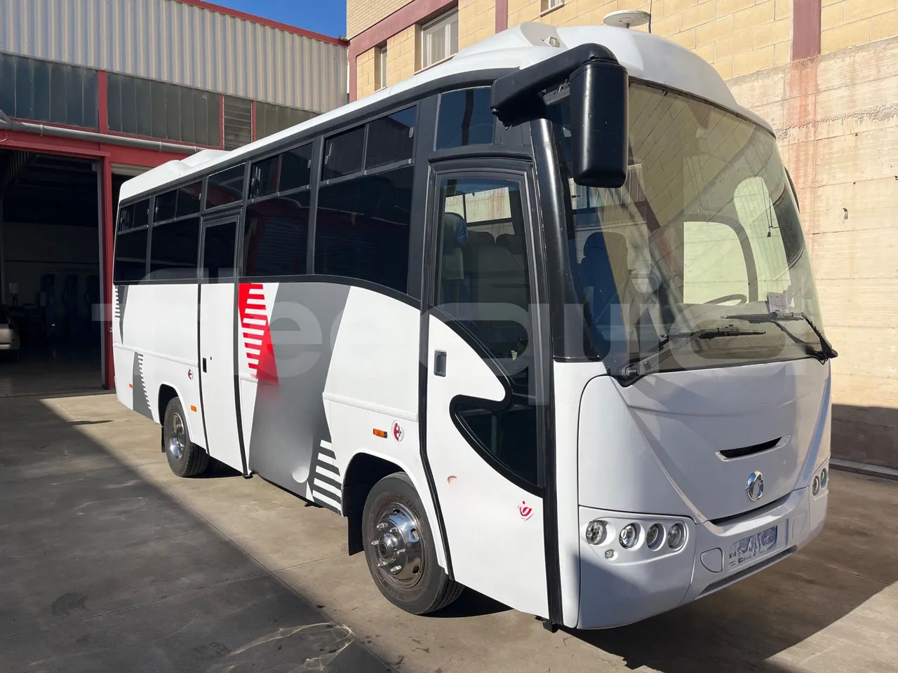 Iveco E24 - Touringcar: afbeelding 1 Iveco E24 - Touringcar: afbeelding 1