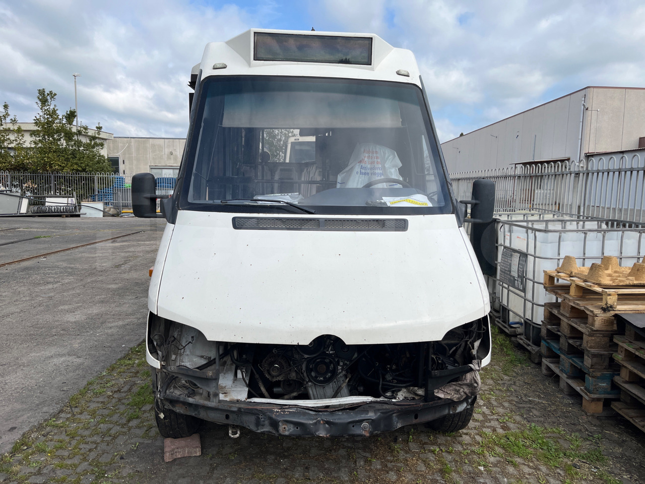 Mercedes-Benz 414T - Minibus, Personenvervoer: afbeelding 2 Mercedes-Benz 414T - Minibus, Personenvervoer: afbeelding 2