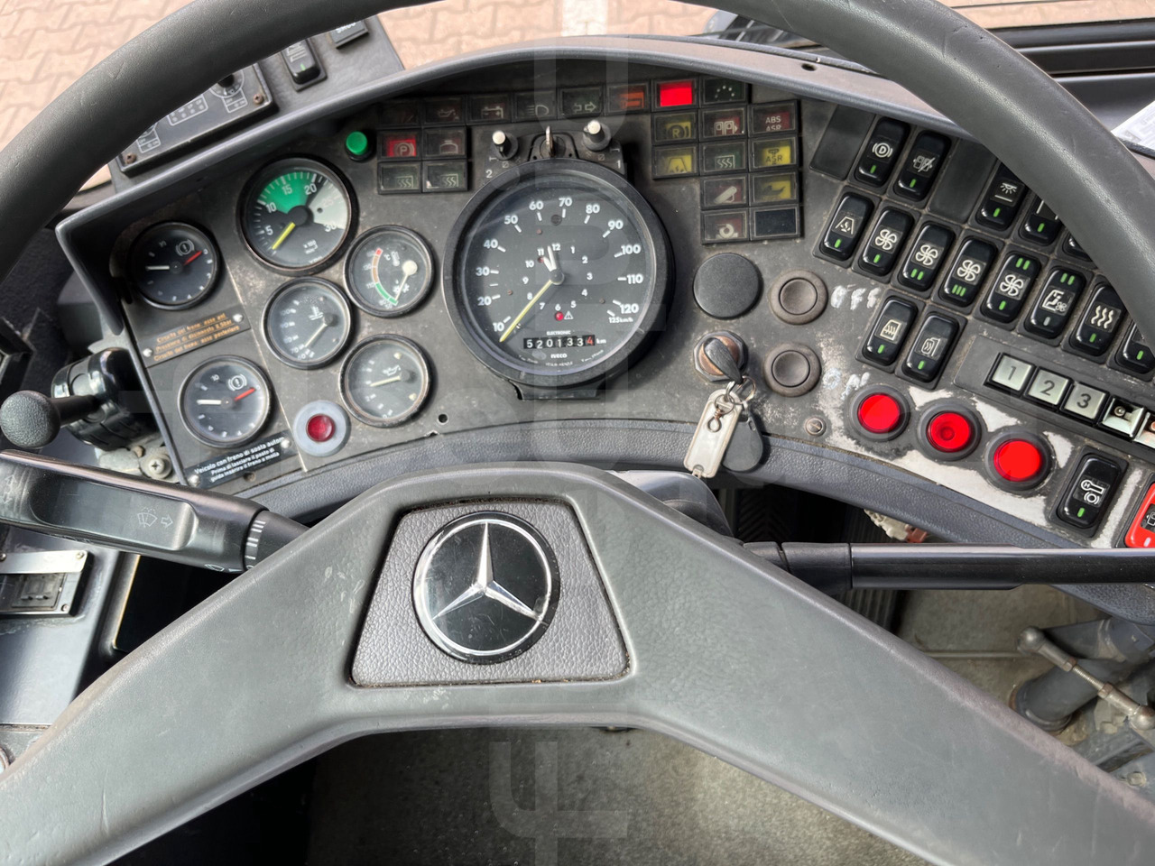 Mercedes-Benz O 405N2 - Streekbus: afbeelding 3 Mercedes-Benz O 405N2 - Streekbus: afbeelding 3