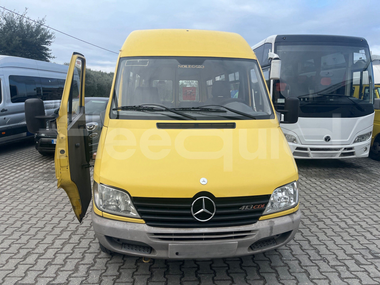 Mercedes-Benz Sprinter - Schoolbus: afbeelding 2 Mercedes-Benz Sprinter - Schoolbus: afbeelding 2