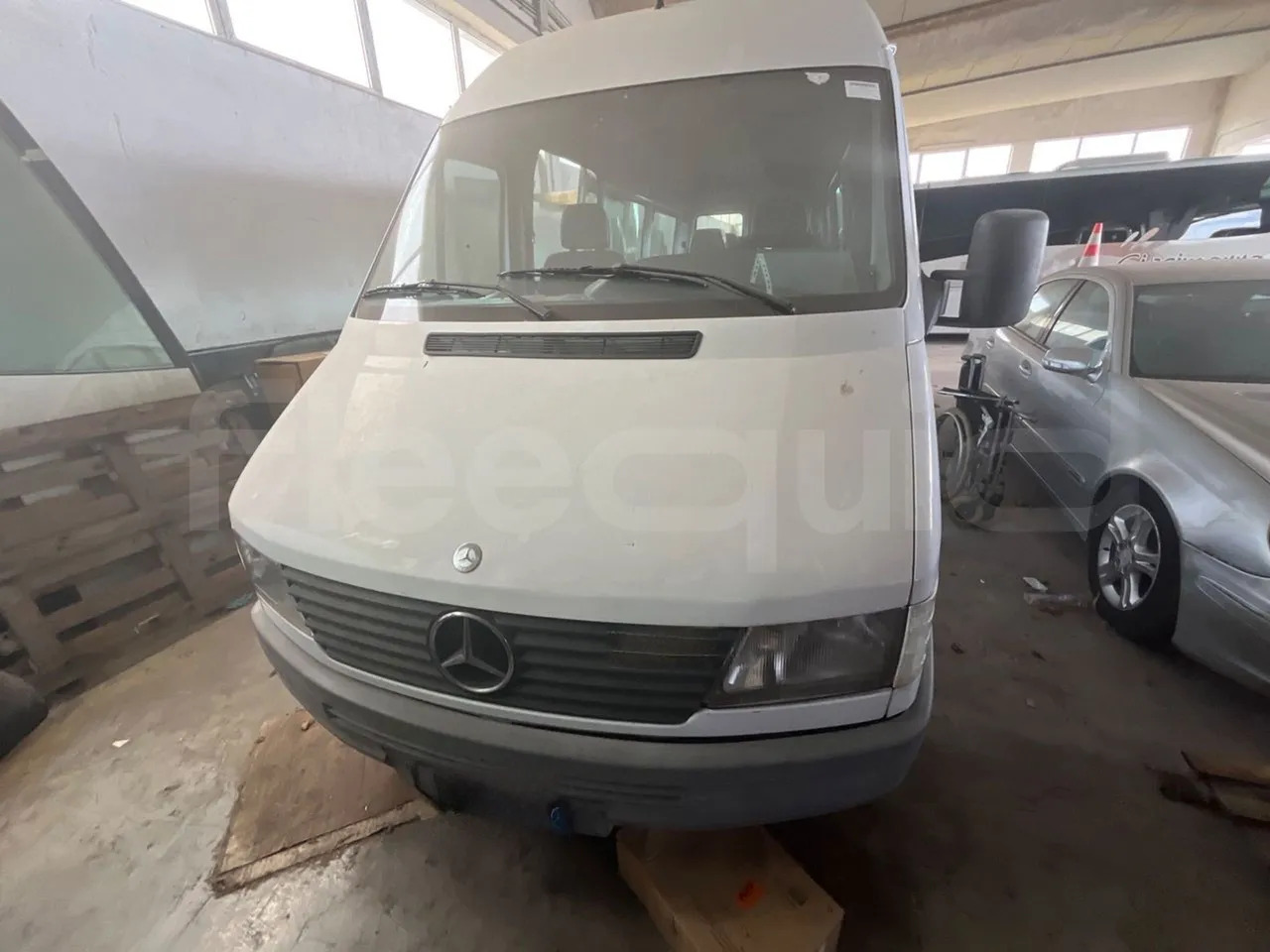 Mercedes-Benz Sprinter - Minibus, Personenvervoer: afbeelding 2 Mercedes-Benz Sprinter - Minibus, Personenvervoer: afbeelding 2