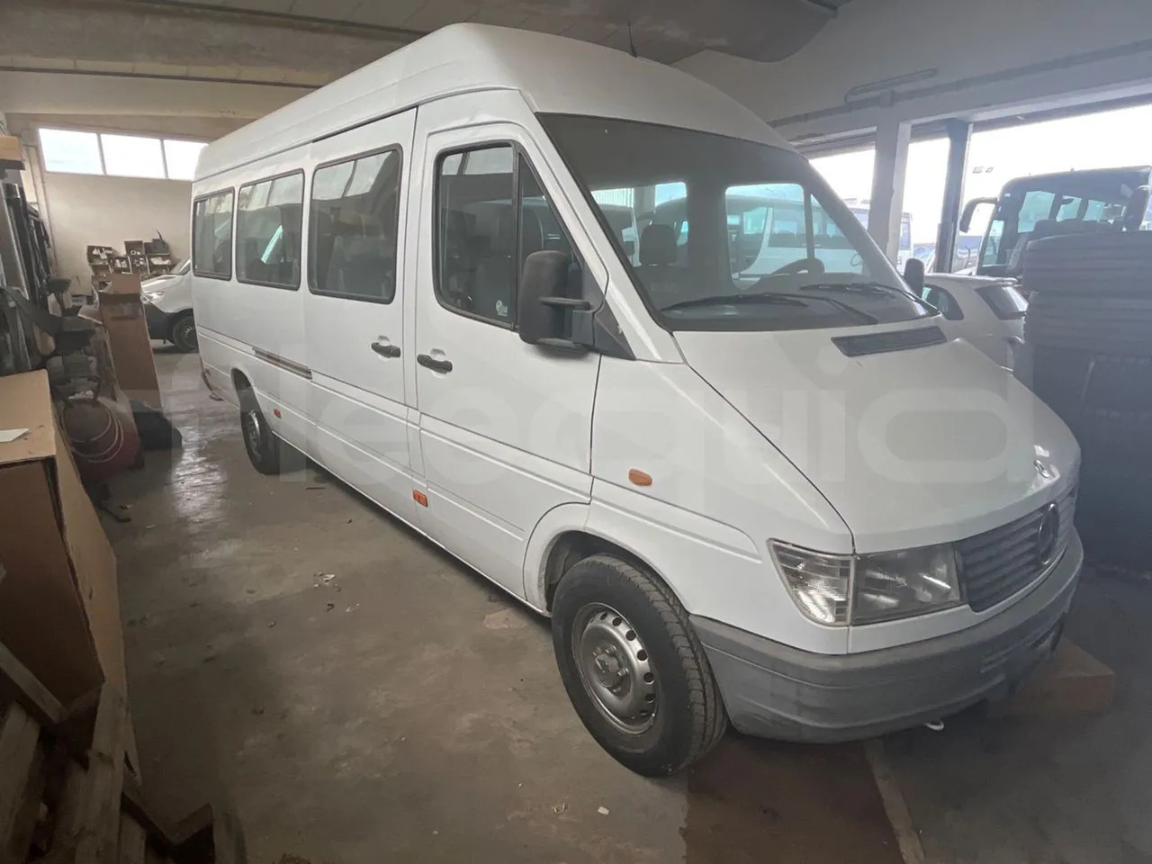 Mercedes-Benz Sprinter - Minibus, Personenvervoer: afbeelding 1 Mercedes-Benz Sprinter - Minibus, Personenvervoer: afbeelding 1