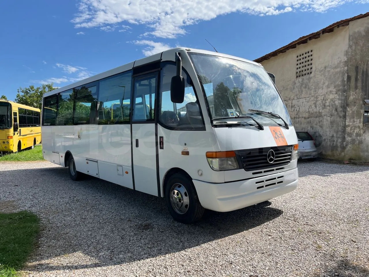 Mercedes-Benz Vario - Schoolbus: afbeelding 1 Mercedes-Benz Vario - Schoolbus: afbeelding 1