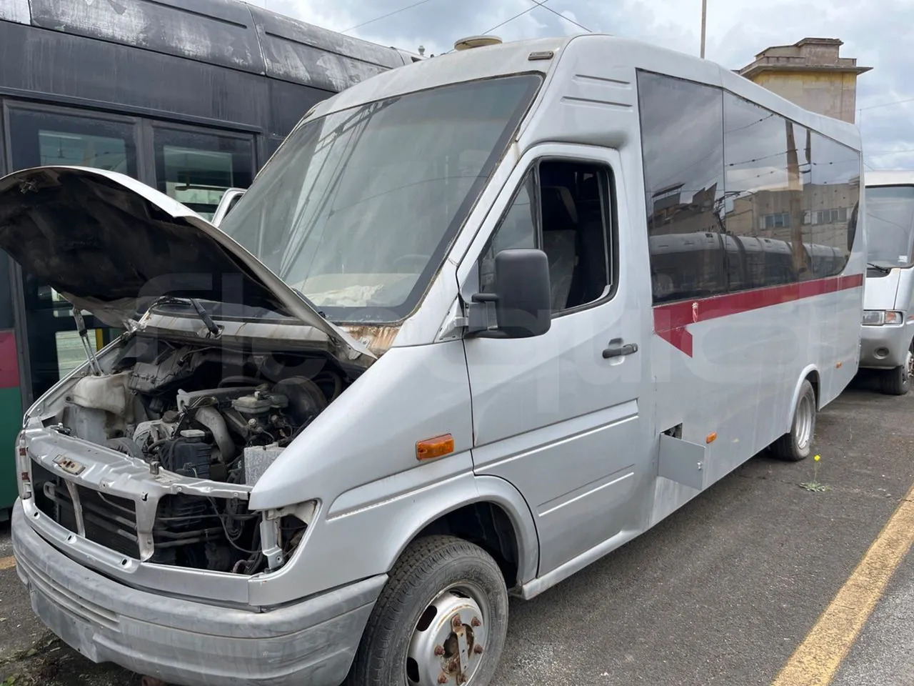 N. 2 Mercedes-Benz 414T - Minibus, Personenvervoer: afbeelding 3 N. 2 Mercedes-Benz 414T - Minibus, Personenvervoer: afbeelding 3