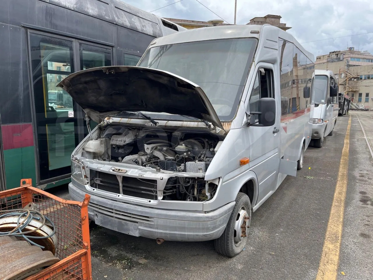 N. 2 Mercedes-Benz 414T - Minibus, Personenvervoer: afbeelding 2 N. 2 Mercedes-Benz 414T - Minibus, Personenvervoer: afbeelding 2