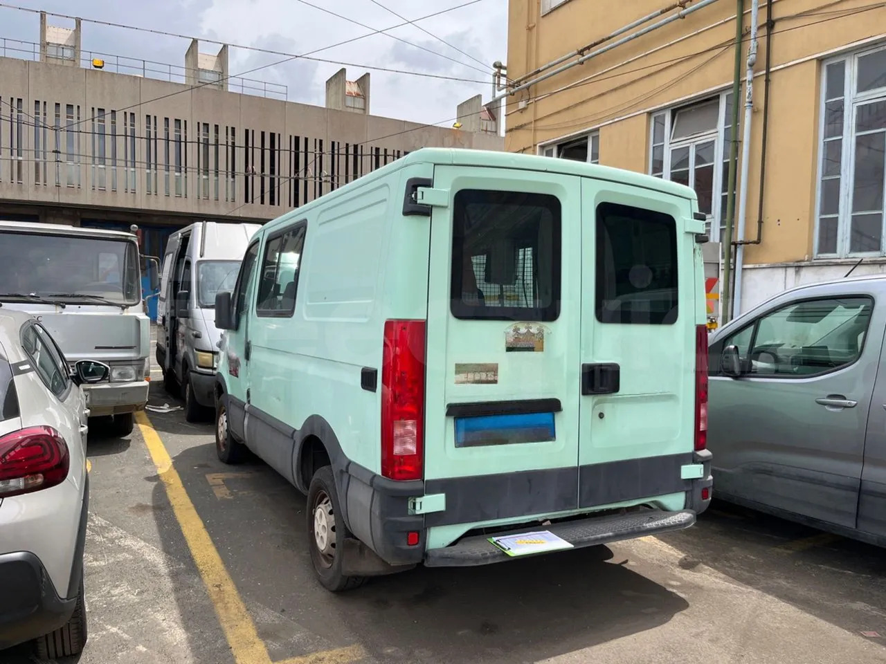 N.2Iveco Daily - Minibus, Personenvervoer: afbeelding 4 N.2Iveco Daily - Minibus, Personenvervoer: afbeelding 4