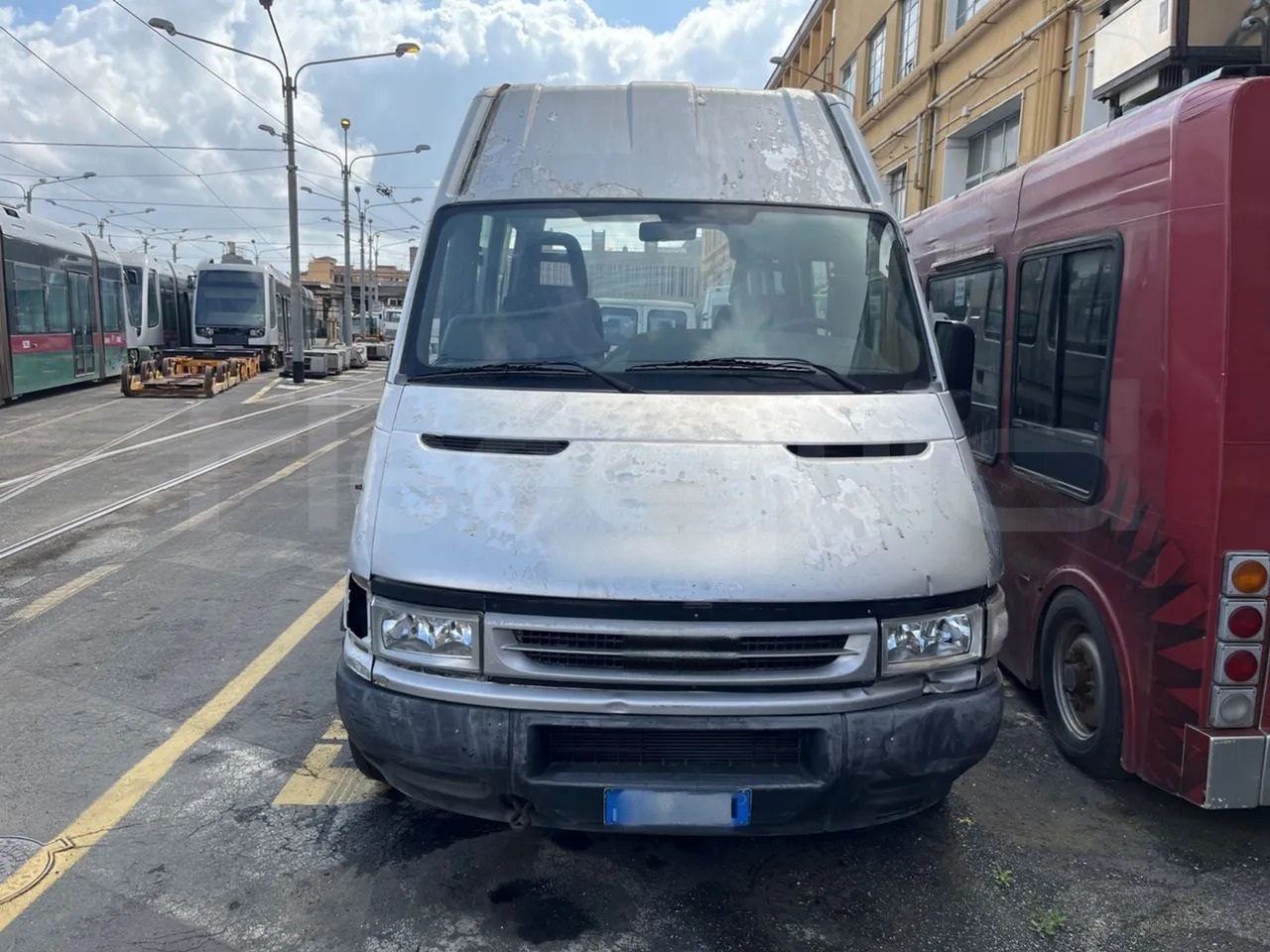 N.6Iveco Daily - Minibus, Personenvervoer: afbeelding 2 N.6Iveco Daily - Minibus, Personenvervoer: afbeelding 2