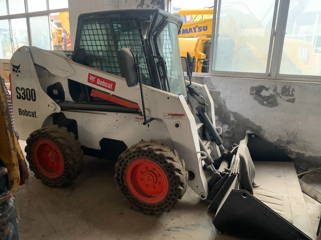 Bobcat S 300 - Schranklader: afbeelding 1 Bobcat S 300 - Schranklader: afbeelding 1