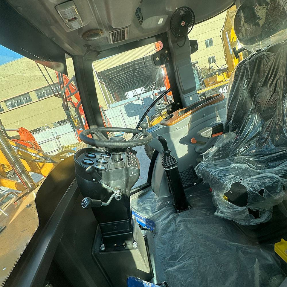 CATERPILLAR 420F - Graaflaadmachine: afbeelding 4 CATERPILLAR 420F - Graaflaadmachine: afbeelding 4