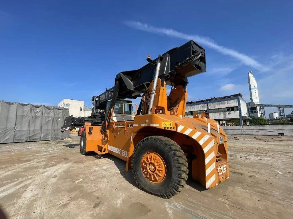 CVS Ferrari F 278 - Reach stacker: afbeelding 5 CVS Ferrari F 278 - Reach stacker: afbeelding 5