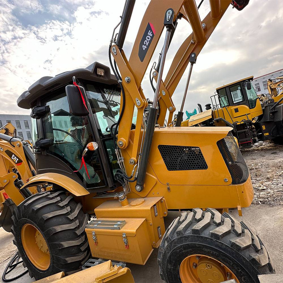 Caterpillar 420F - Graaflaadmachine: afbeelding 4 Caterpillar 420F - Graaflaadmachine: afbeelding 4