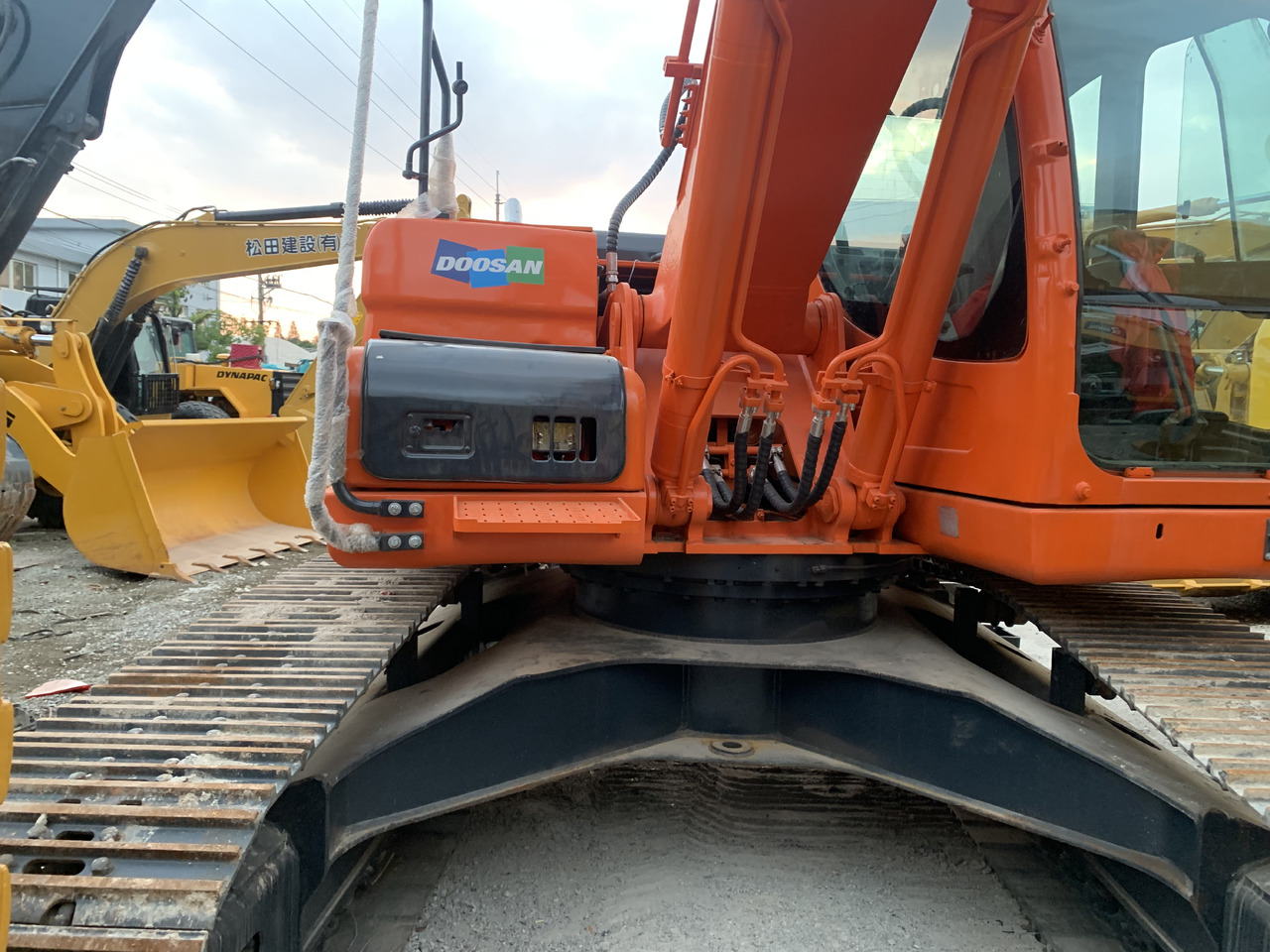 DOOSAN DX225LC - Mobiele graafmachine: afbeelding 4 DOOSAN DX225LC - Mobiele graafmachine: afbeelding 4