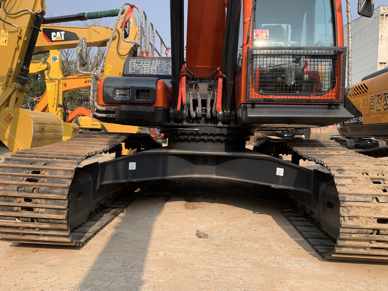 DOOSAN DX300LC-9C - Mobiele graafmachine: afbeelding 4 DOOSAN DX300LC-9C - Mobiele graafmachine: afbeelding 4
