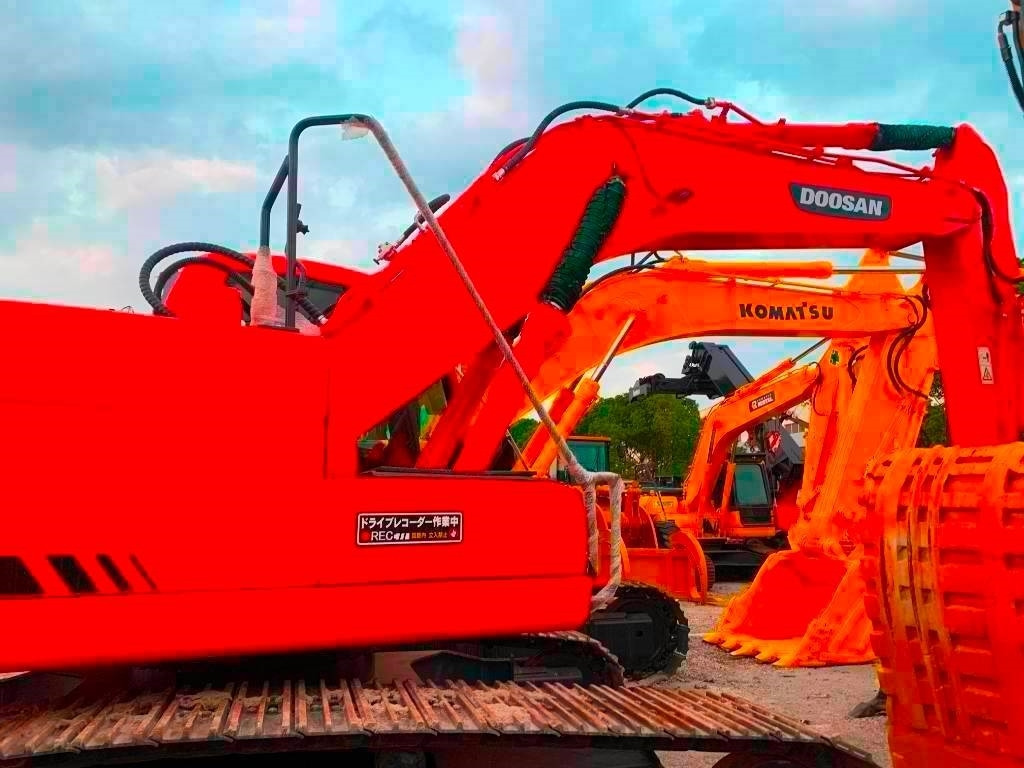 Doosan DX 225 LC - Rupsgraafmachine: afbeelding 3 Doosan DX 225 LC - Rupsgraafmachine: afbeelding 3