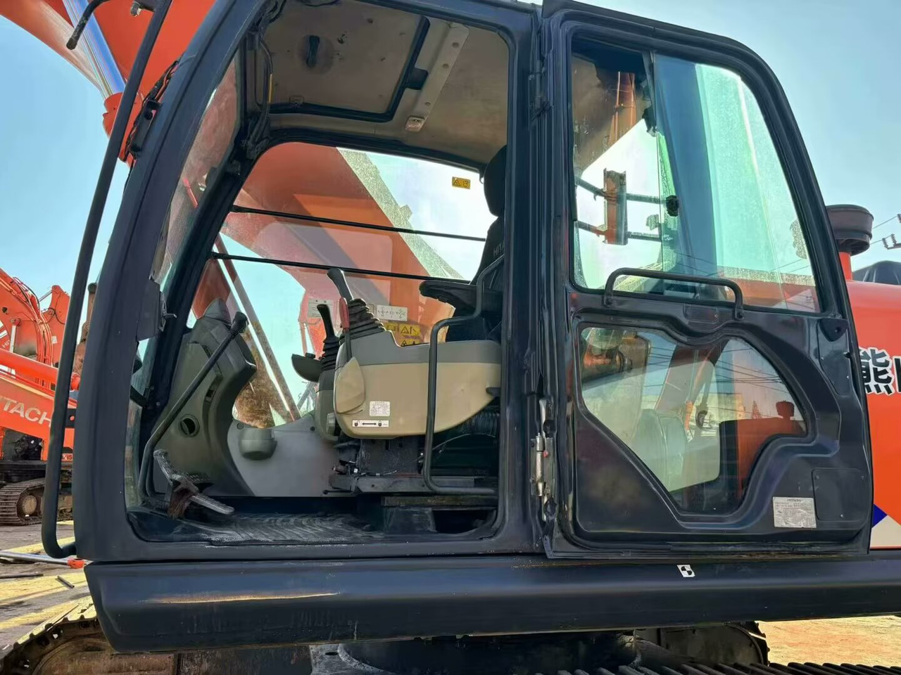 HITACHI ZX350H-5G - Rupsgraafmachine: afbeelding 4 HITACHI ZX350H-5G - Rupsgraafmachine: afbeelding 4