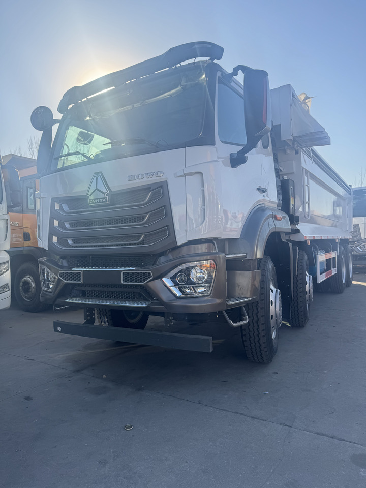 Howo 8x4 - Kiepwagen: afbeelding 1 Howo 8x4 - Kiepwagen: afbeelding 1