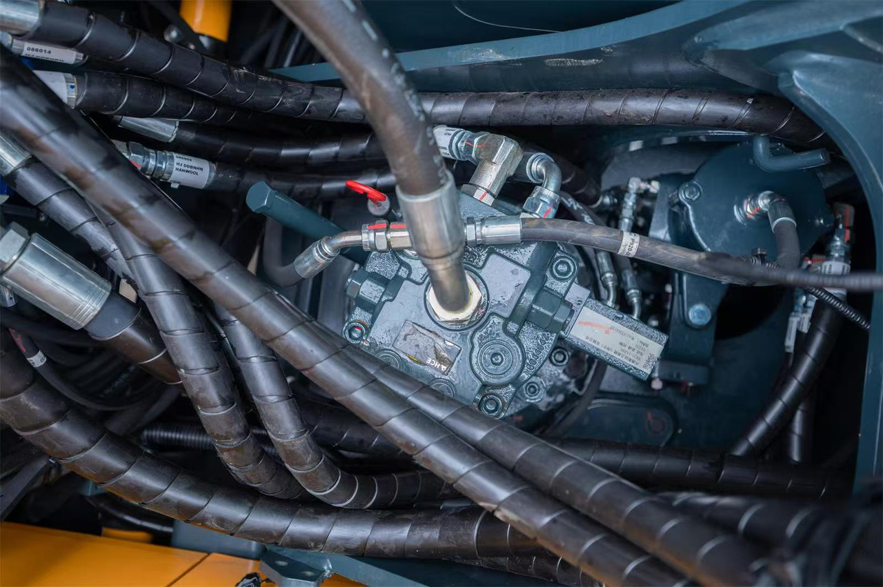 Hyundai HX80 - Minigraafmachine: afbeelding 5 Hyundai HX80 - Minigraafmachine: afbeelding 5